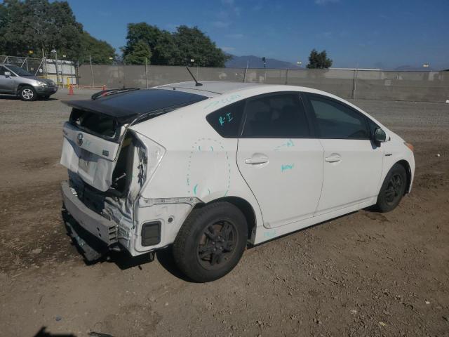 VIN JTDKN3DU0D5631137 2013 Toyota Prius no.3