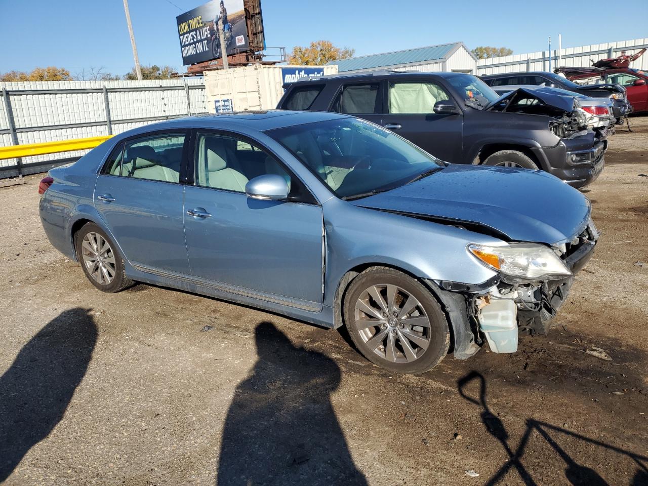 Lot #2996601681 2011 TOYOTA AVALON BAS