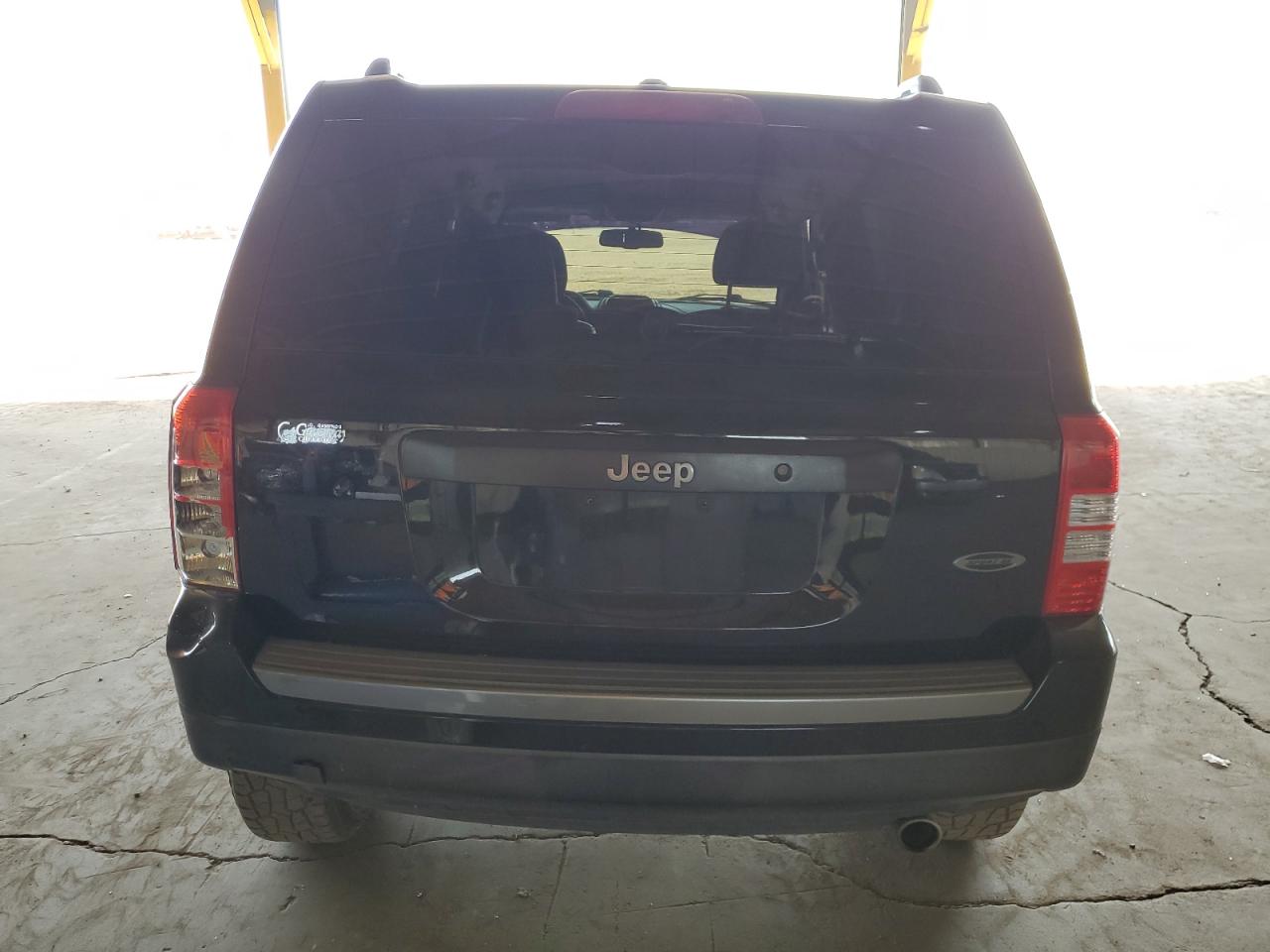 Lot #2989373630 2017 JEEP PATRIOT SP