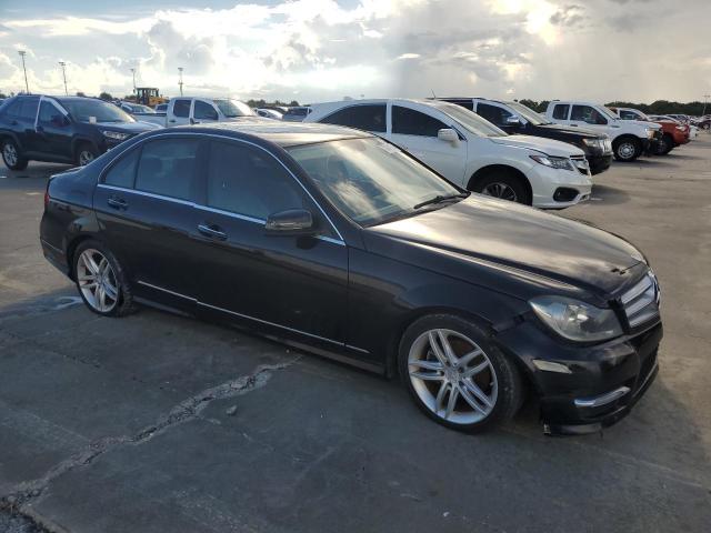 VIN WDDGF4HB1DR288161 2013 Mercedes-Benz C-Class, 250 no.4