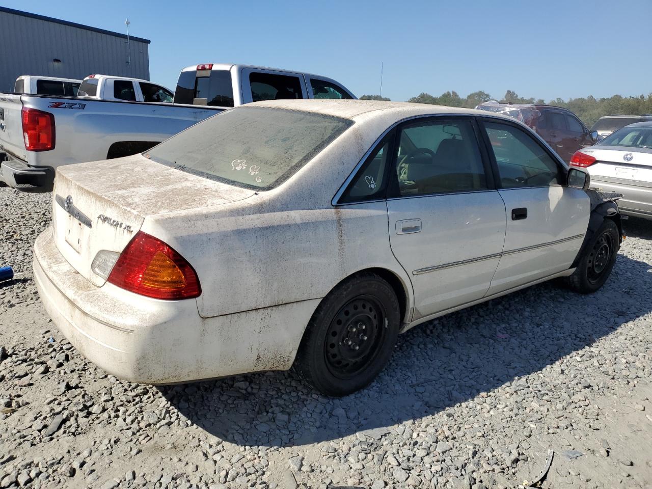 Lot #2919260729 2000 TOYOTA AVALON XL