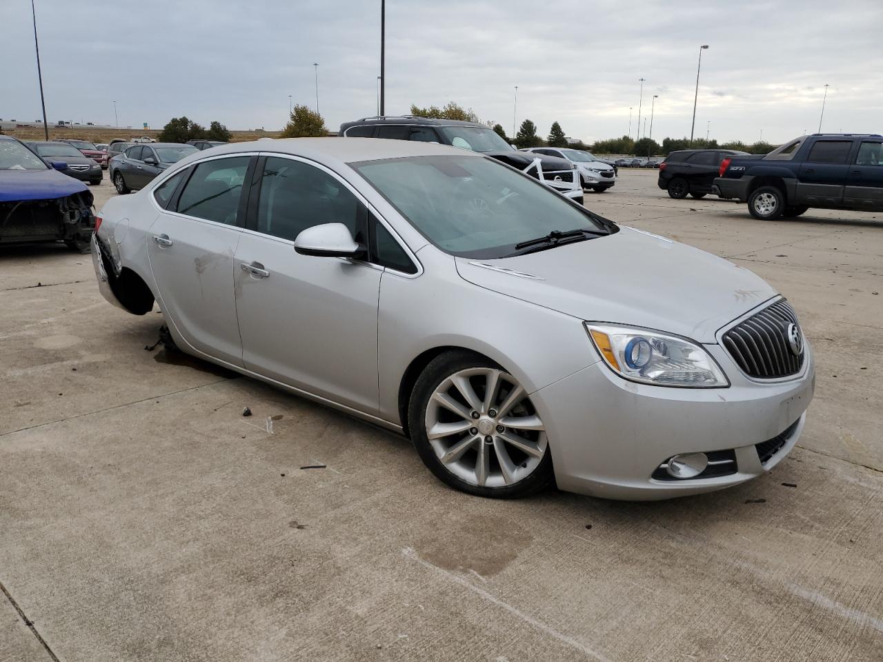 Lot #2953211906 2017 BUICK VERANO