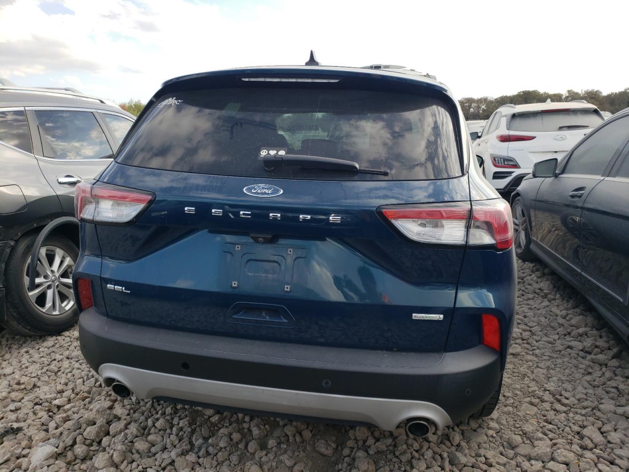 Lot #2955427598 2020 FORD ESCAPE SEL