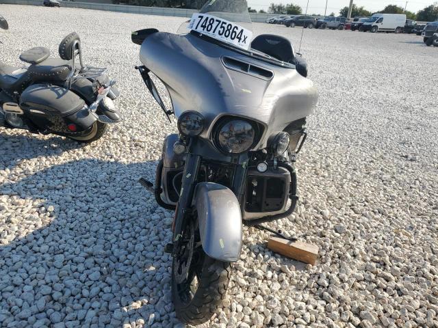 HARLEY-DAVIDSON FLHTKSE 2019 silver  gas 1HD1TEH1XKB952421 photo #3