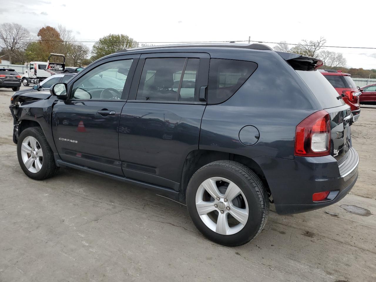 Lot #2962523739 2015 JEEP COMPASS LA