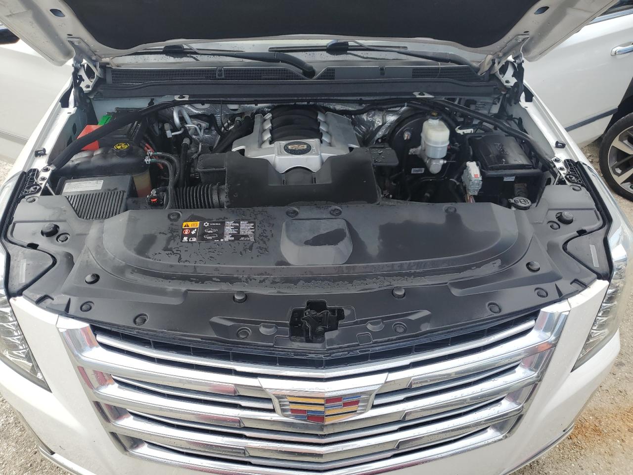 Lot #2902273112 2017 CADILLAC ESCALADE E