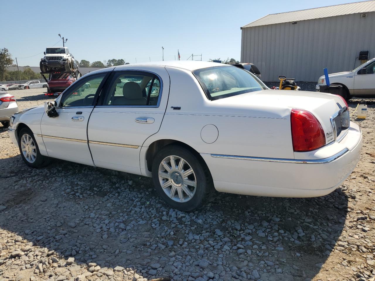 Lot #2945349463 2007 LINCOLN TOWN CAR S