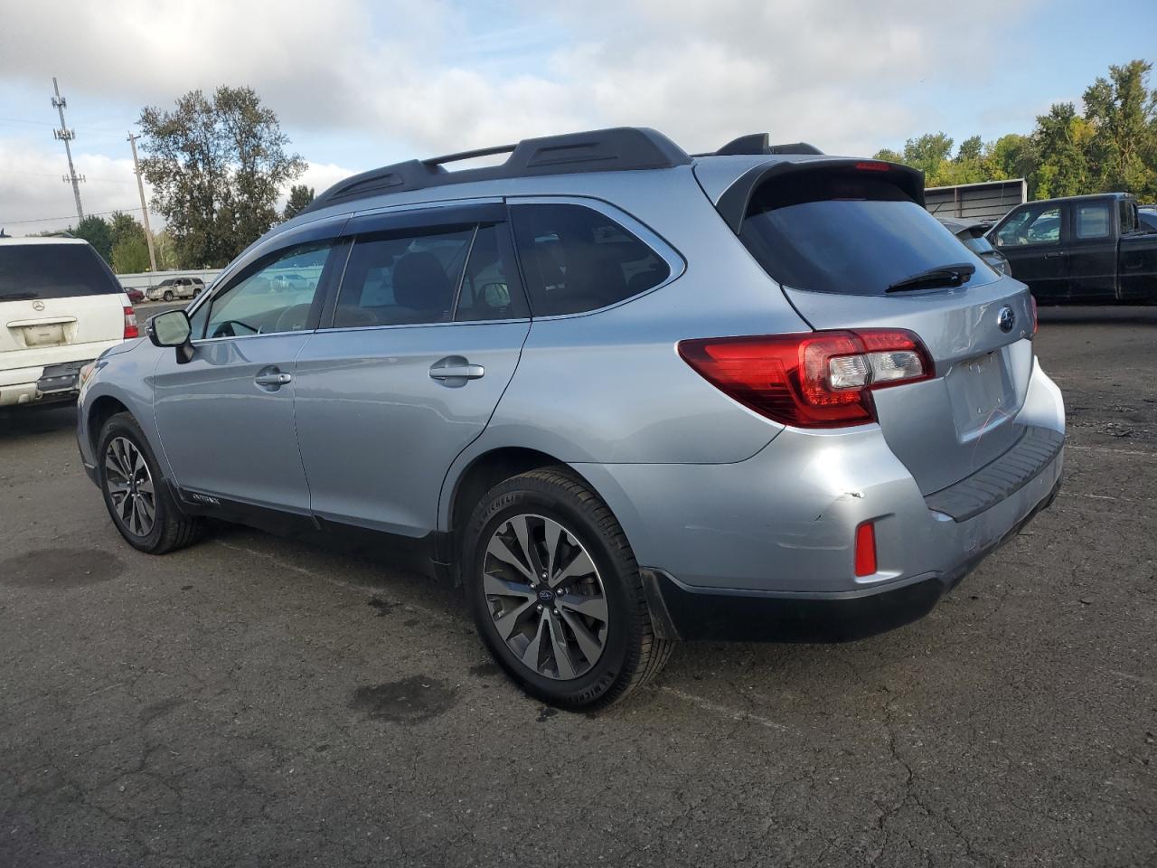 Lot #2962458837 2016 SUBARU OUTBACK 2.