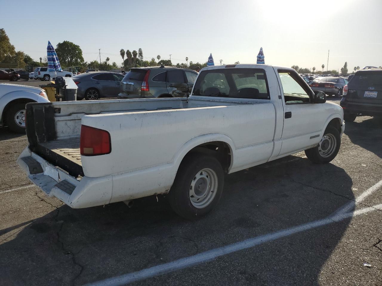 GMC SONOMA 1995 white pickup gas 1GTCS14Z5S8536775 photo #4