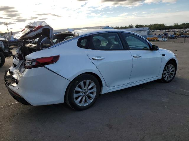 VIN 5XXGT4L31JG202848 2018 KIA Optima, LX no.3