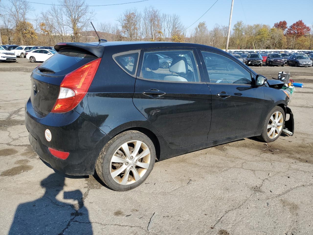 Lot #2979326694 2013 HYUNDAI ACCENT GLS