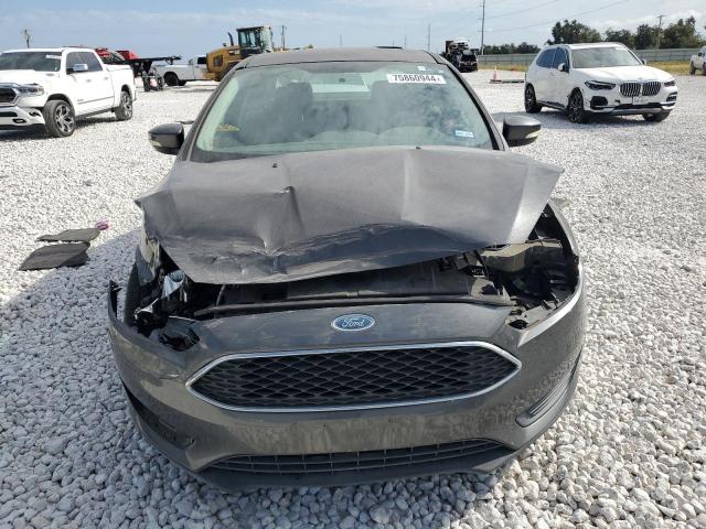 VIN 1FADP3F25FL300752 2015 Ford Focus, SE no.5