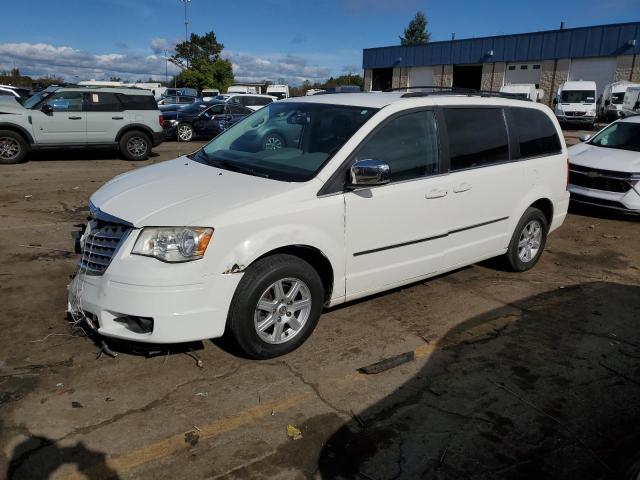 2010 CHRYSLER TOWN & COUNTRY TOURING 2010