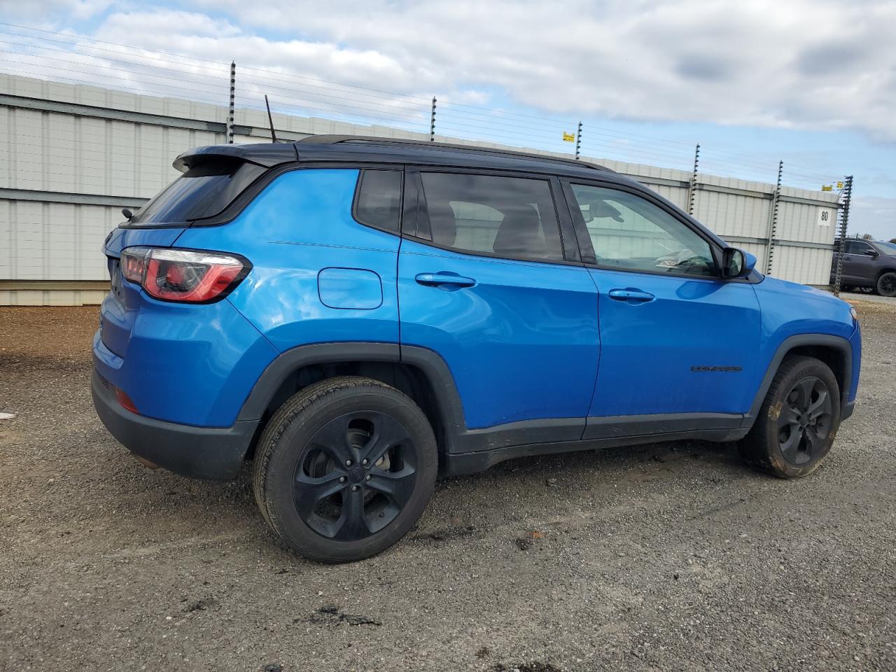 Lot #2955156802 2020 JEEP COMPASS LA