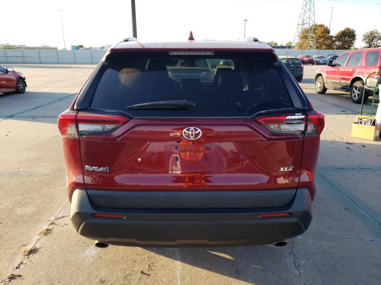 Lot #2943300719 2020 TOYOTA RAV4 XLE