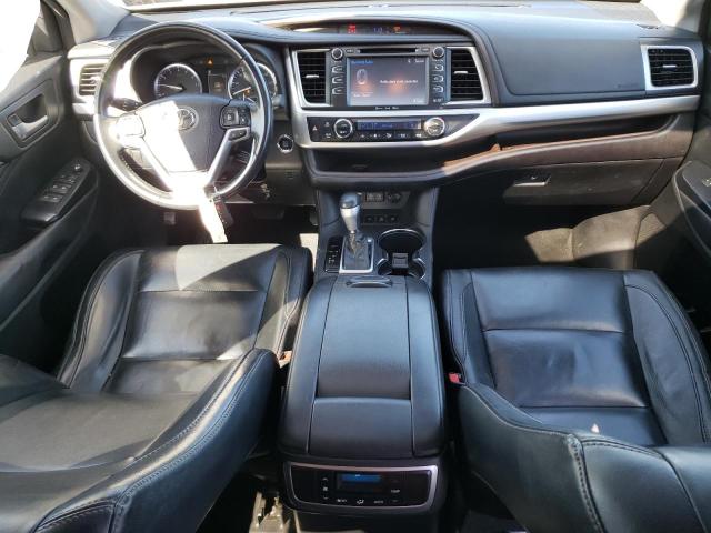 VIN 5TDJZRFH5JS811982 2018 Toyota Highlander, SE no.8