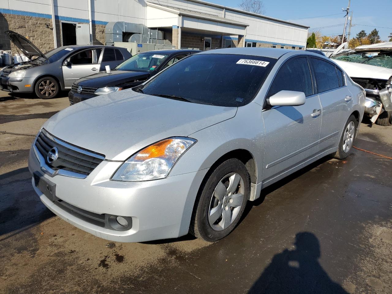  Salvage Nissan Altima