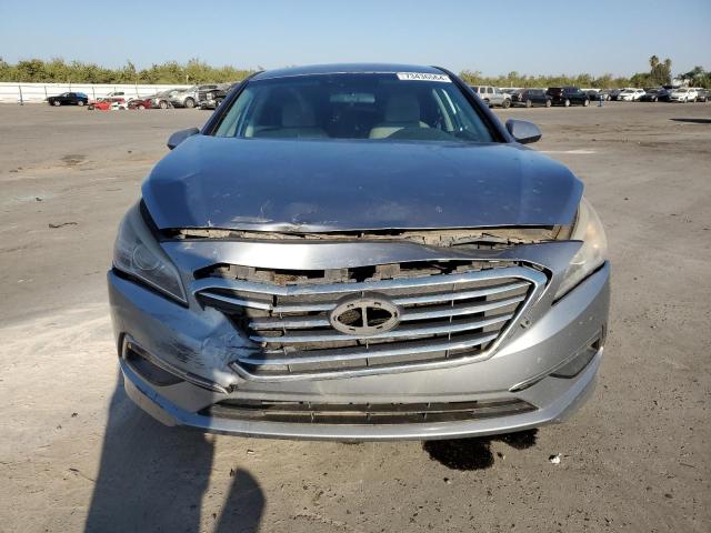 VIN 5NPE24AF9FH003856 2015 Hyundai Sonata, SE no.5