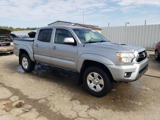 VIN 3TMLU4EN0FM189056 2015 Toyota Tacoma, Double Cab no.4