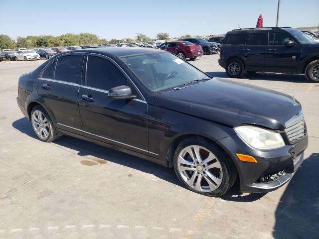 VIN WDDGF8AB1DA881535 2013 Mercedes-Benz C-Class, 3... no.4