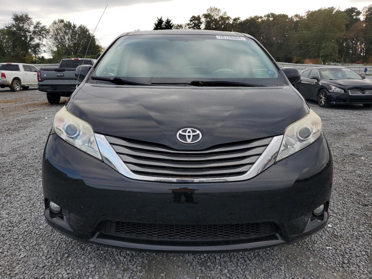 Lot #2991759196 2012 TOYOTA SIENNA XLE