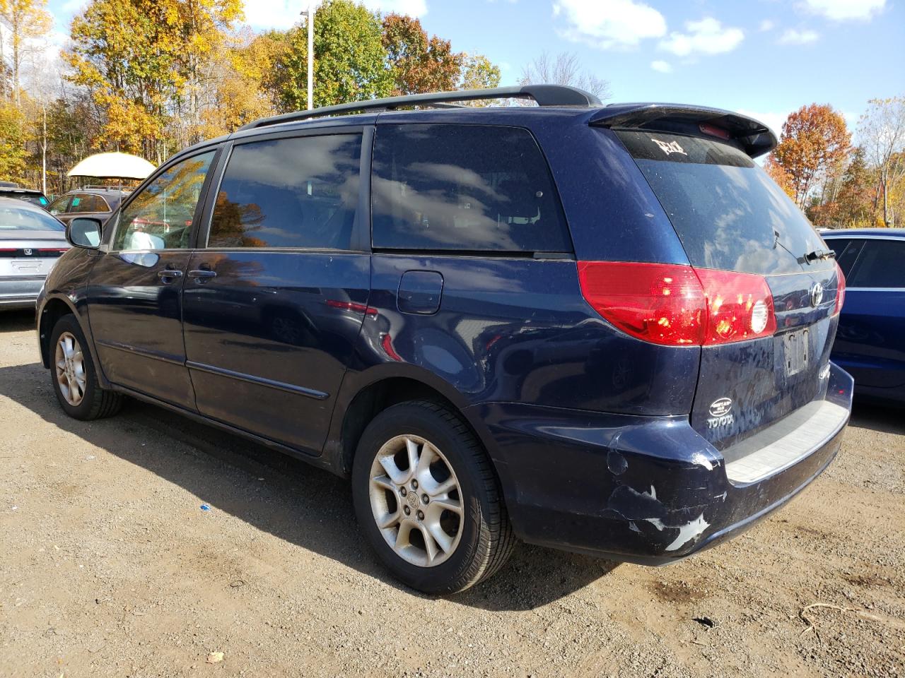 Lot #2926167379 2006 TOYOTA SIENNA LE