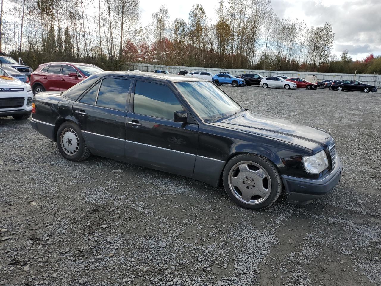 Lot #2994322032 1992 MERCEDES-BENZ 300 E