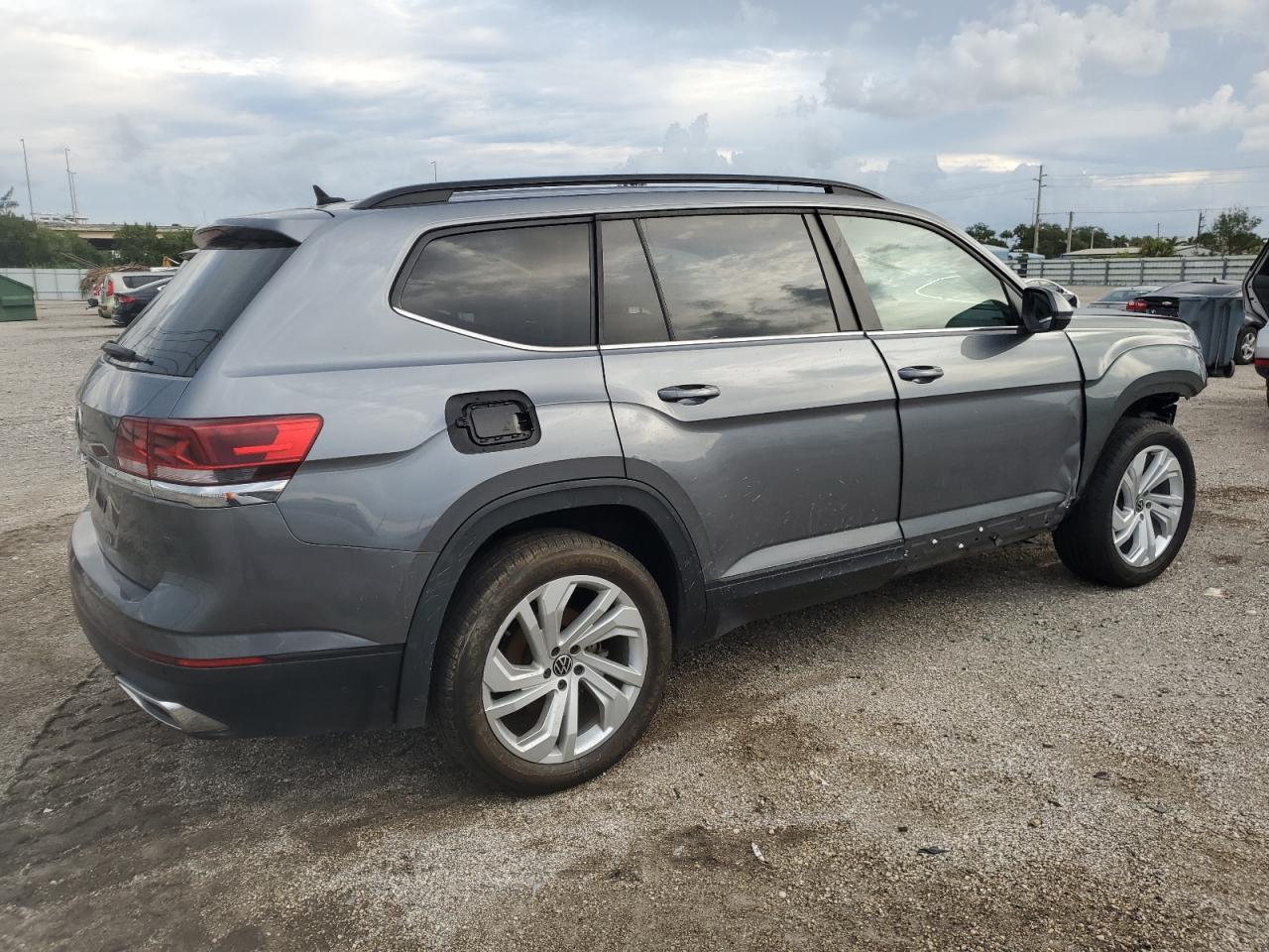 Lot #2943191385 2021 VOLKSWAGEN ATLAS SE