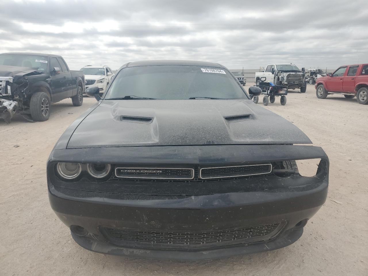 Lot #3021131198 2015 DODGE CHALLENGER