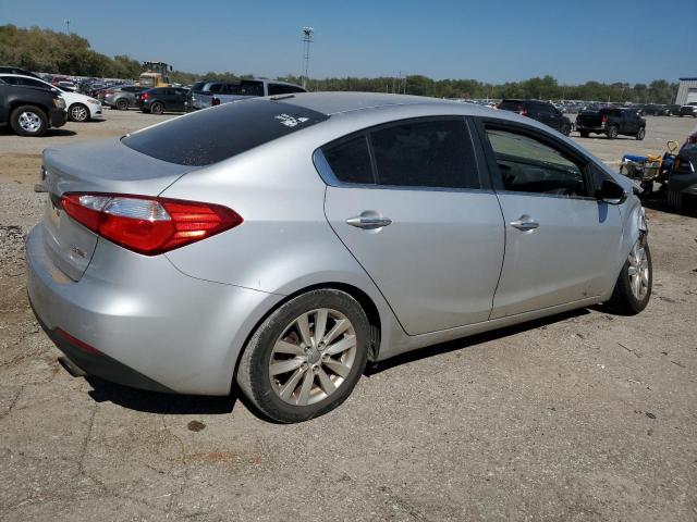 VIN KNAFX4A8XF5378465 2015 KIA Forte, EX no.3