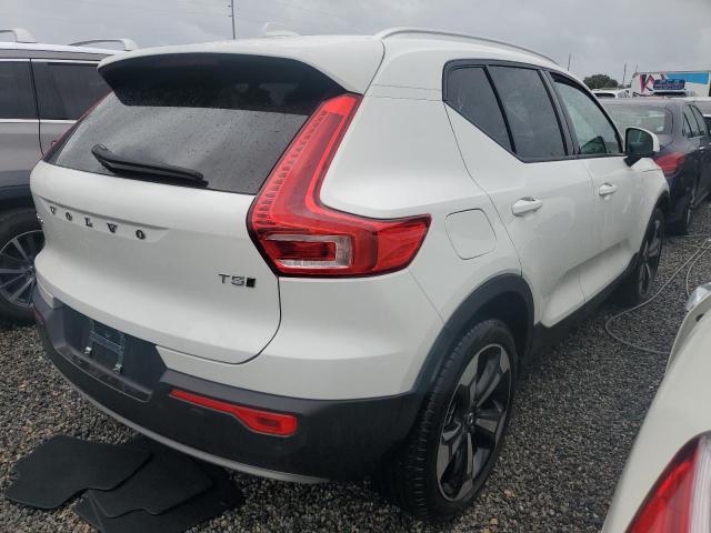 VIN YV4162UKXL2346816 2020 Volvo XC40, T5 Momentum no.3