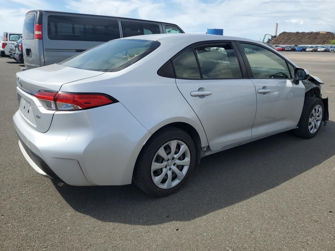 Lot #2921950617 2020 TOYOTA COROLLA LE