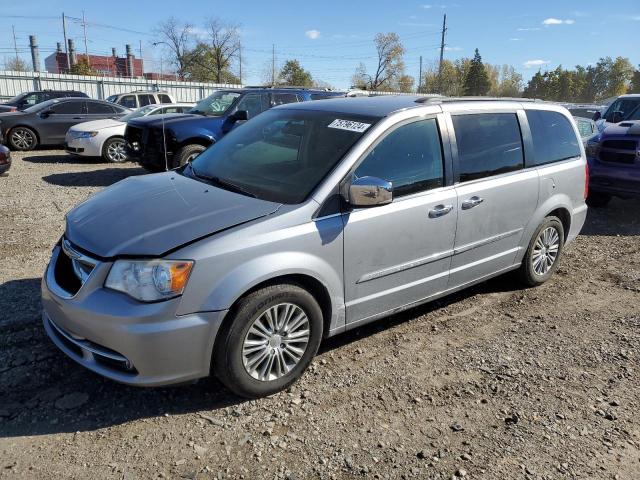 CHRYSLER TOWN & COU