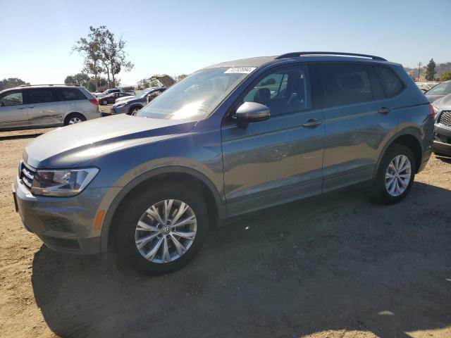 VIN 3VV1B7AX2JM090397 2018 Volkswagen Tiguan, S no.1