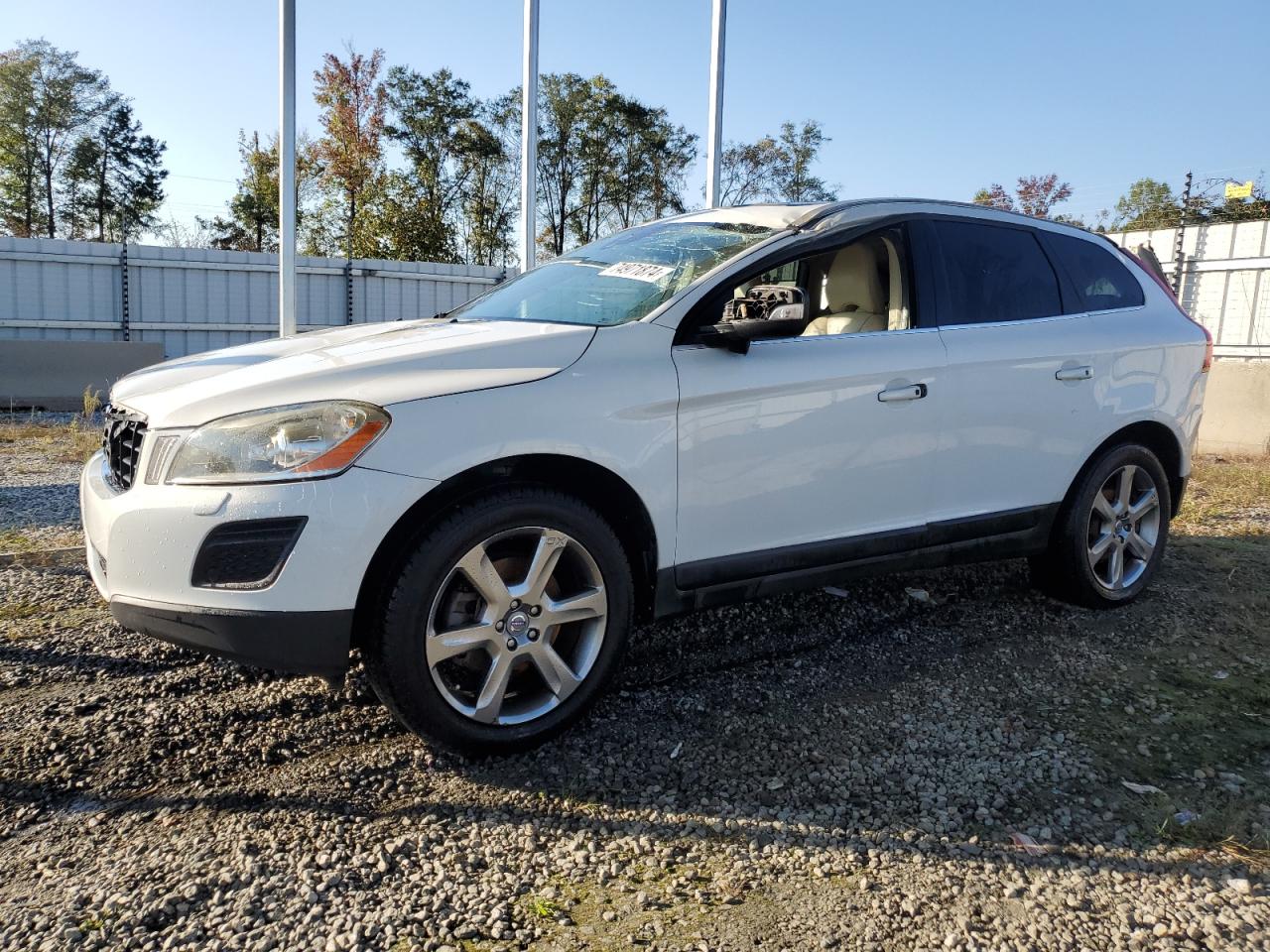 Lot #2970206263 2013 VOLVO XC60 3.2