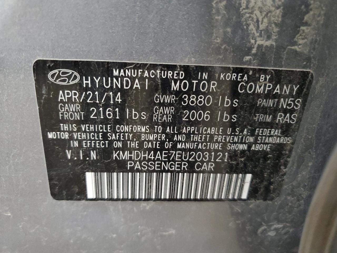 Lot #2935932817 2014 HYUNDAI ELANTRA SE