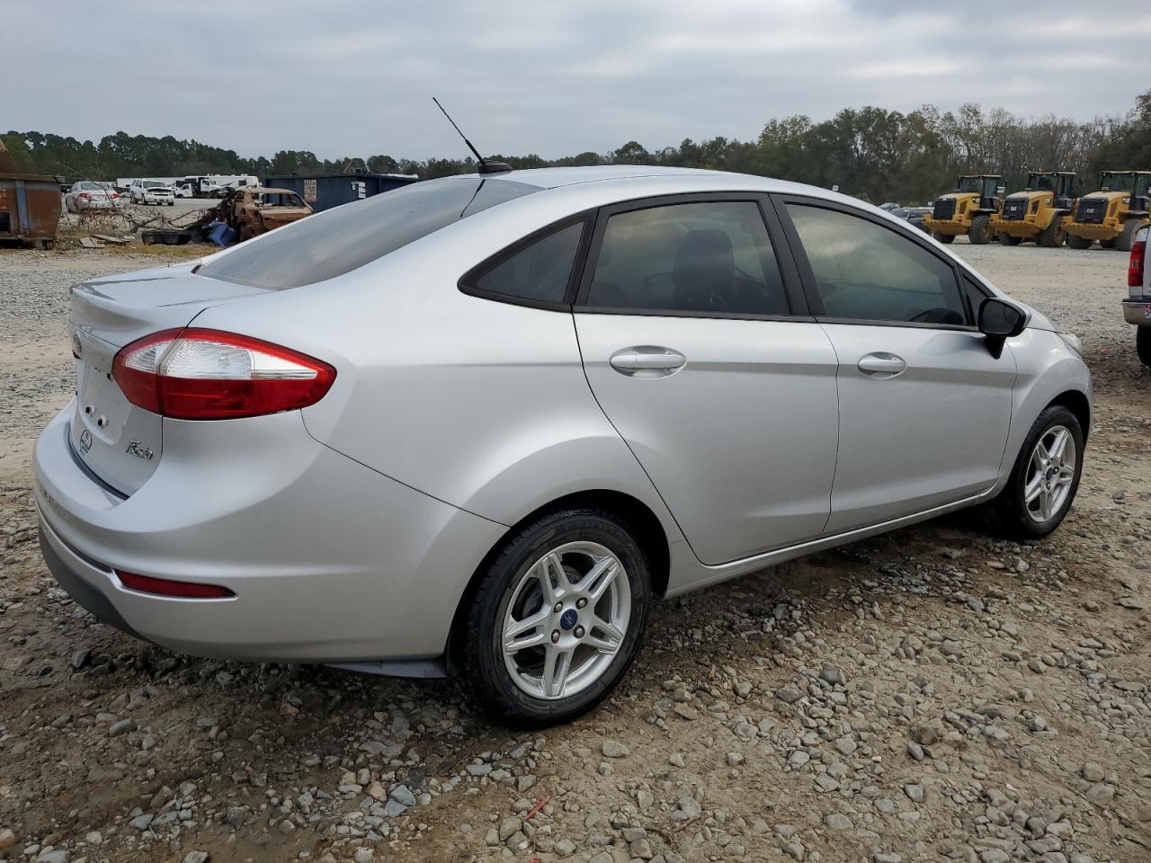 Lot #2938129905 2017 FORD FIESTA SE