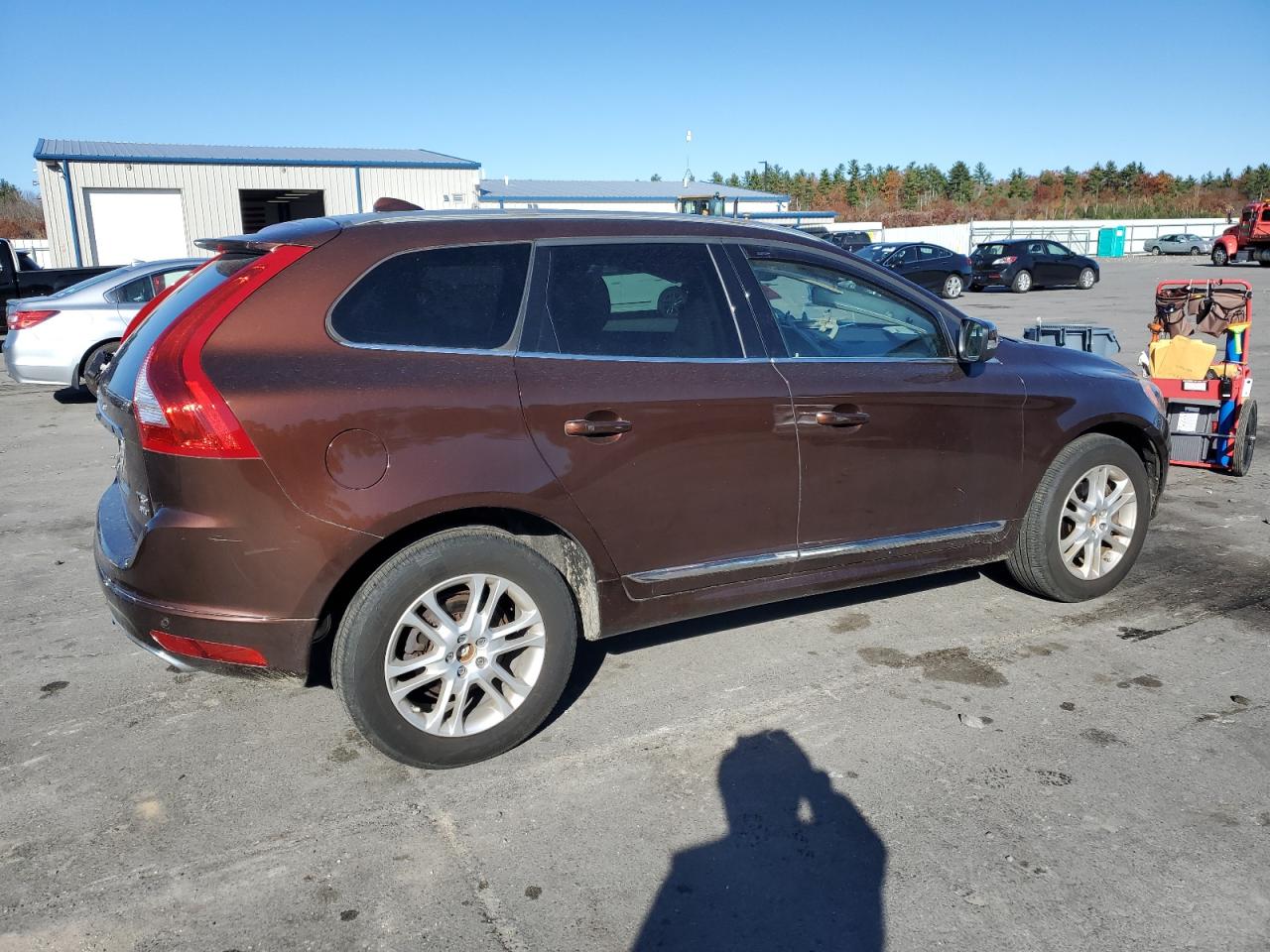 Lot #2952761951 2015 VOLVO XC60 T5 PL