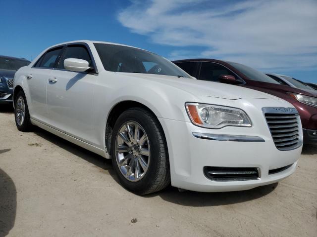 VIN 2C3CCAAG9DH508348 2013 Chrysler 300 no.4