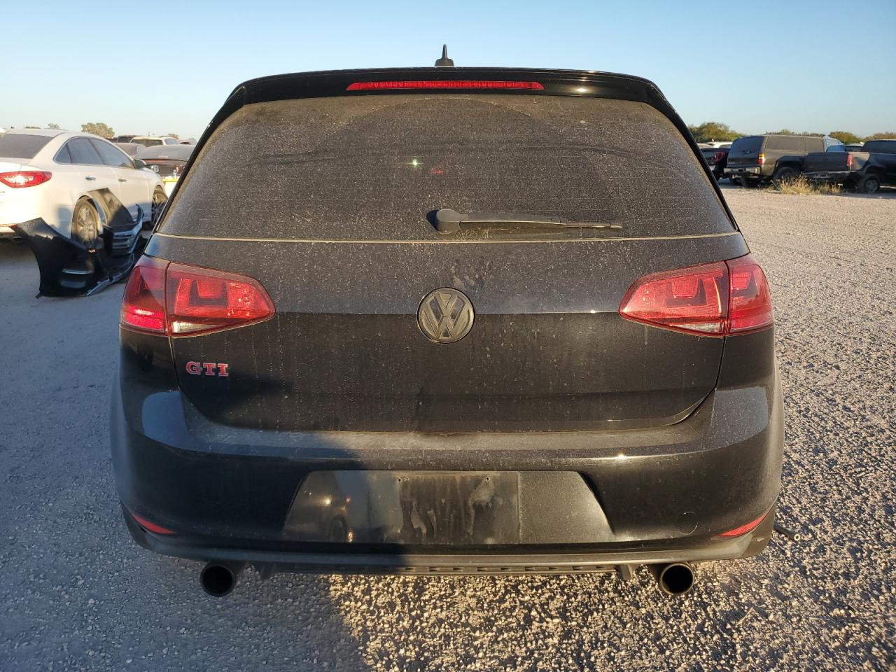 Lot #2928636789 2017 VOLKSWAGEN GTI S/SE