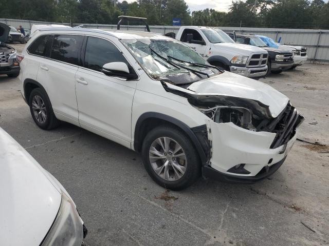 VIN 5TDKKRFHXFS109625 2015 Toyota Highlander, Xle no.4