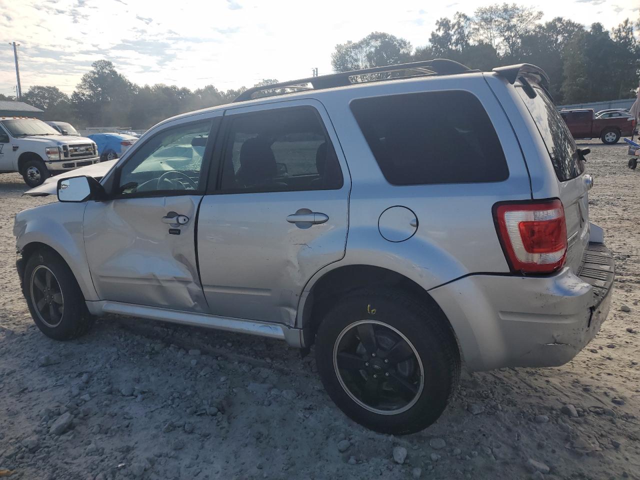 Lot #2906833208 2010 FORD ESCAPE XLT