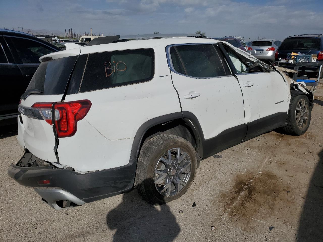 Lot #2940159475 2022 GMC ACADIA SLT