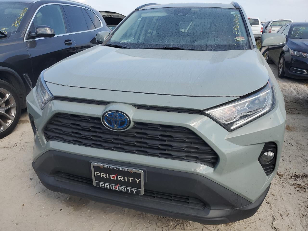 Lot #2989157795 2021 TOYOTA RAV4 XLE