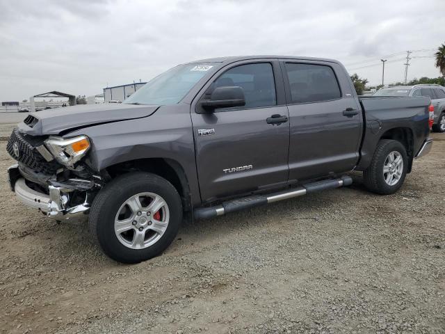 VIN 5TFEY5F14FX185276 2015 Toyota Tundra, Crewmax Sr5 no.1