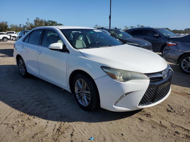 VIN 4T1BF1FK5FU030713 2015 Toyota Camry, LE no.4