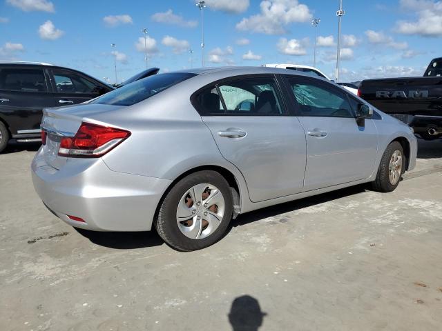 VIN 19XFB2F52FE242923 2015 Honda Civic, LX no.3