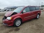 CHRYSLER TOWN & COU photo