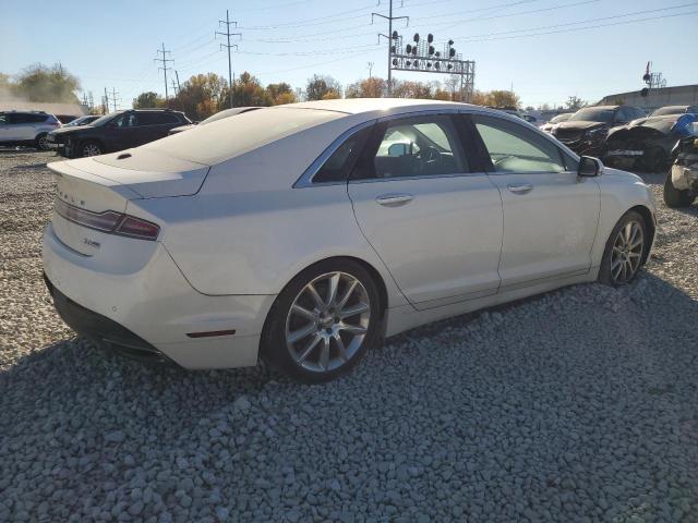 LINCOLN MKZ 2013 white  gas 3LN6L2J99DR823053 photo #4