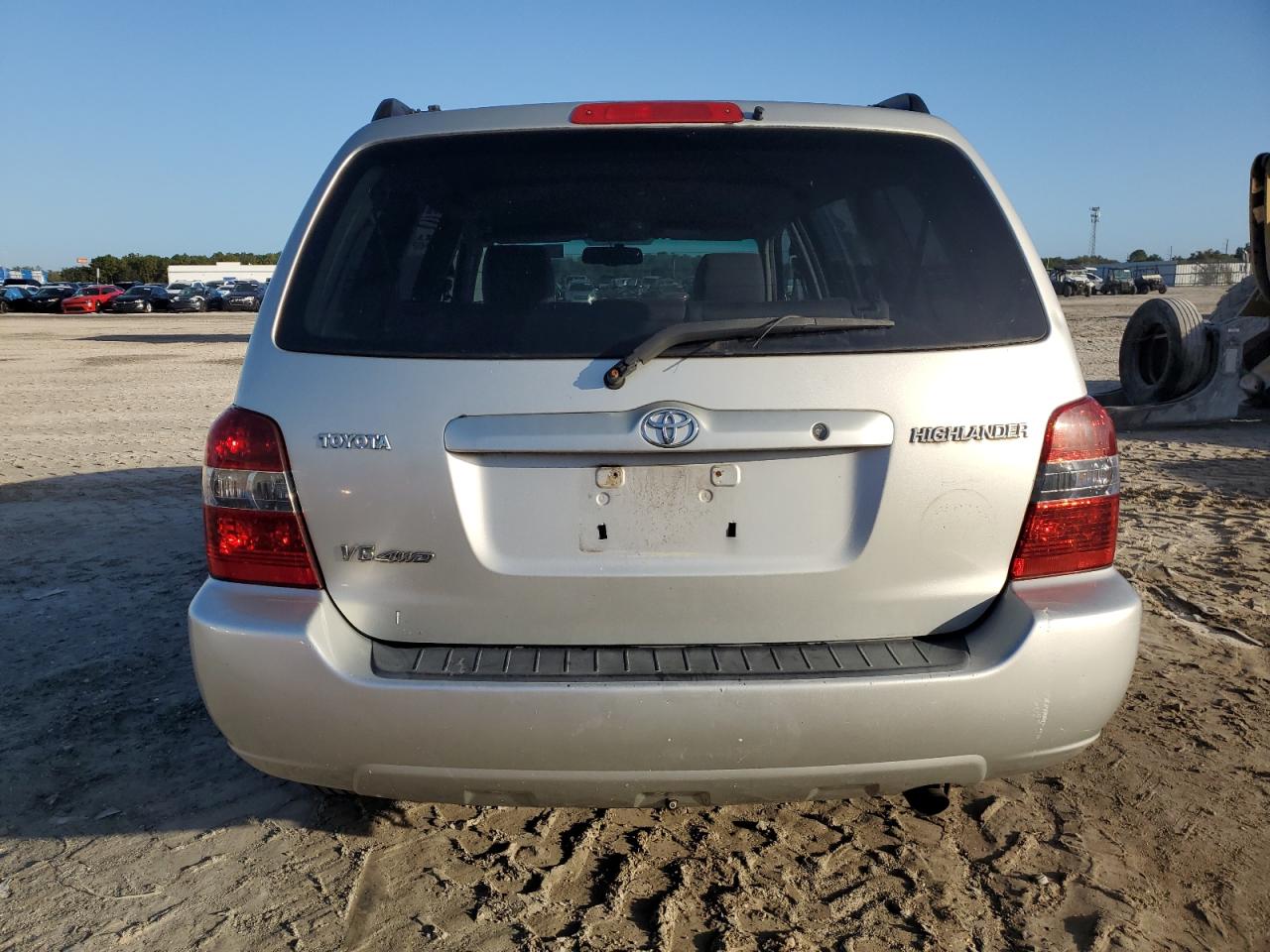 Lot #2940395163 2004 TOYOTA HIGHLANDER